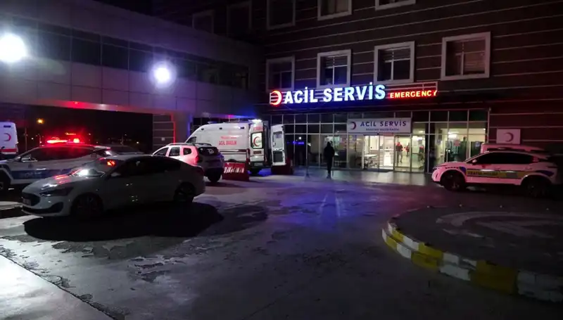 Üniversite Öğrencisi Yayaya Çarpan Motosikletli Polis Kazasında Ağır Yaralandı