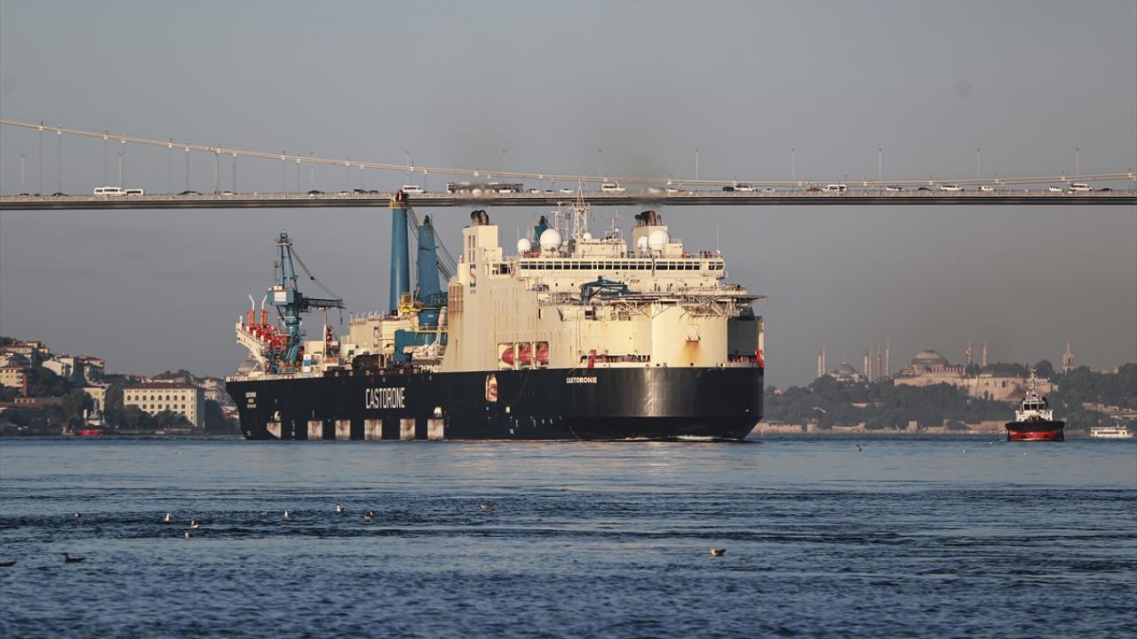 İstanbul Boğazı'nda Gemi Trafiğine Kapatma