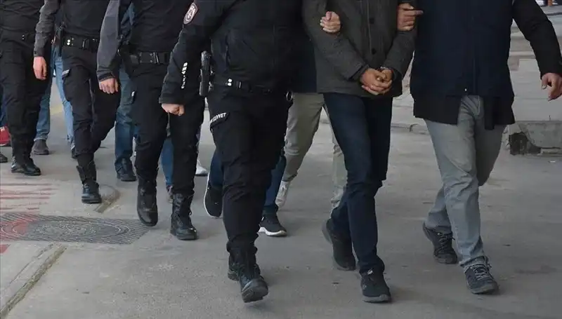 DAEŞ'e Şok Baskın! Ankara Merkezli Operasyonda 27 Gözaltı Kararı Alındı