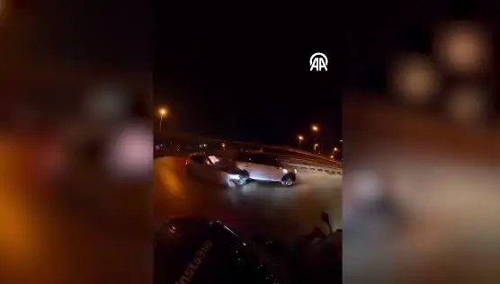 Kadıköy'de Şok Eden Trafik Kazası Kask Kamerasında Görüntülendi